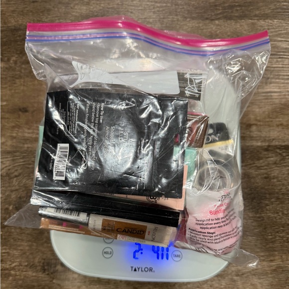 Makeup bundle 9 - Picture 3 of 3